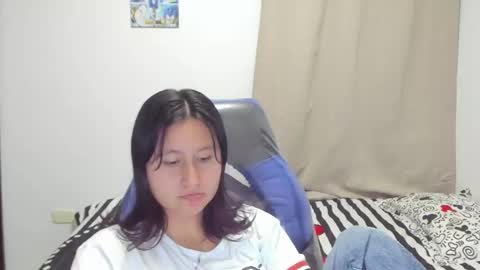 Snapshot of cute_rouss chatting on October 2, 4:00 am ROUSS online show from October 2, 4:00 am