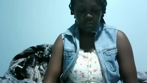 cute_roxie online show from January 19, 5:39 pm