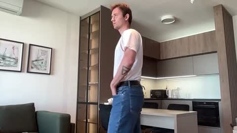 cute_skywalker online show from July 17, 11:45 am