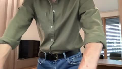 cute_skywalker online show from July 8, 3:37 pm