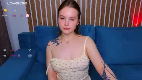Sue online show from June 20, 11:11 pm