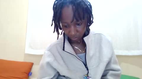 cute_xeniah online show from October 8, 6:52 am