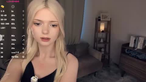 Alice online show from June 19, 12:44 pm