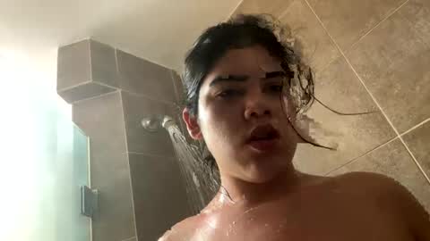 loveolots online show from October 9, 12:21 pm