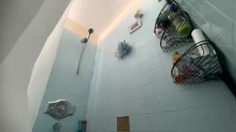 loveolots online show from March 17, 7:19 pm