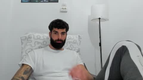 cuteeboy online show from January 7, 6:24 pm