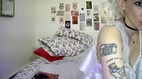 Bella online show from November 7, 6:27 am