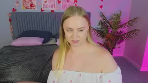Amyy online show from July 5, 4:19 am