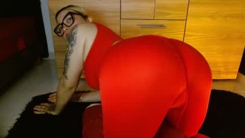 isabella online show from May 22, 1:12 am