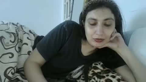 cutekattie online show from June 11, 6:33 am