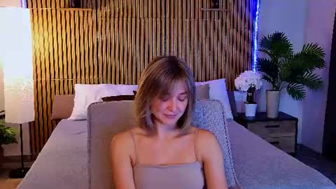 cutemirage online show from July 19, 3:03 pm