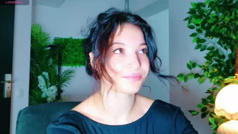 Snapshot of cuteness__girl chatting on October 14, 5:32 am Cuteness Girl online show from October 14, 5:32 am