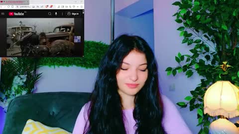 Snapshot of cuteness__girl chatting on September 19, 6:06 am Cuteness Girl online show from September 19, 6:06 am