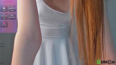 cutenessnicole online show from December 2, 6:17 pm