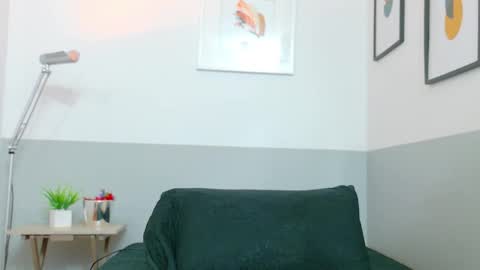 Snapshot of cutepetitee chatting on October 11, 8:01 pm cutepetitee online show from October 11, 8:01 pm