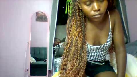 cutezola online show from November 1, 5:34 pm