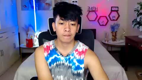 Neil Taylor online show from February 19, 2:22 am