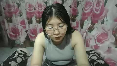 cutie_ethel online show from May 23, 9:27 am