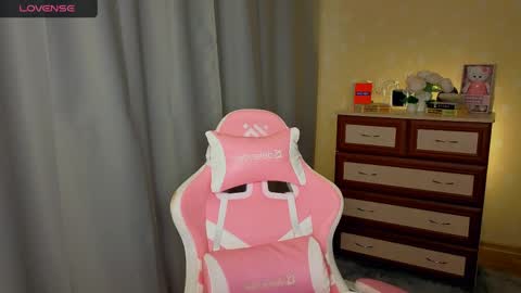 mili online show from April 23, 10:56 am