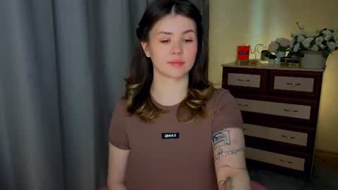 mili online show from June 18, 10:42 am