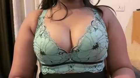 Ruhii online show from March 16, 8:46 pm