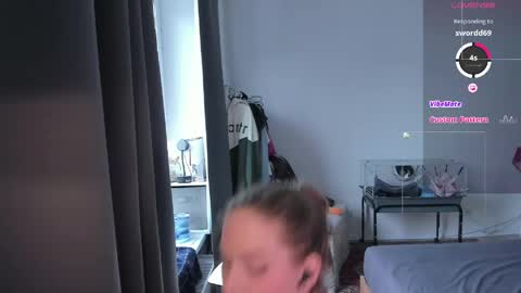Kira online show from April 28, 11:47 am