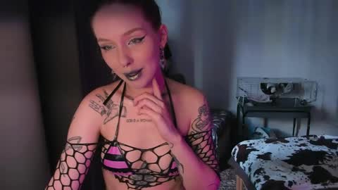 Kira online show from June 5, 12:32 pm