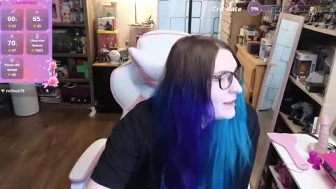 Cutie Velvette online show from September 23, 4:12 pm