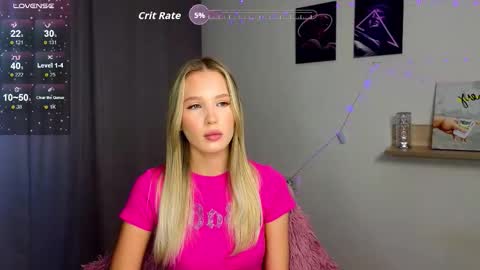 Snapshot of cutiefull_lion chatting on October 8, 5:46 am cutiefull_lion online show from October 8, 5:46 am