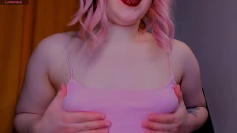 CutieSue online show from April 30, 2:16 am