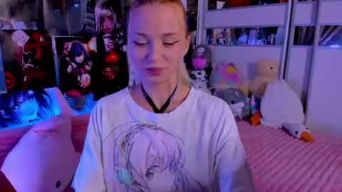 Nora online show from July 9, 8:13 pm