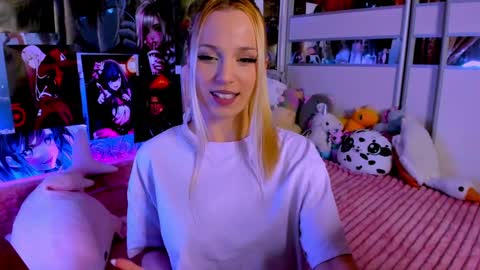 Nora online show from December 2, 9:23 pm