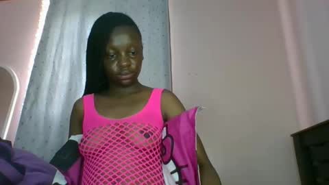 cutty_teshy online show from February 6, 9:24 am