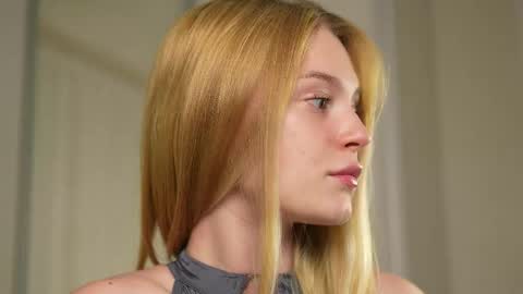 EMILY online show from September 22, 5:06 pm