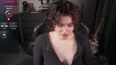 Helen Blossom online show from July 28, 8:52 pm