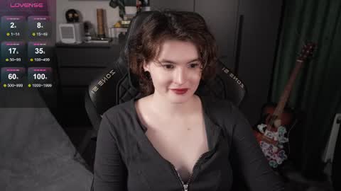 Helen Blossom online show from June 24, 2:46 pm