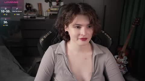 Helen Blossom online show from June 18, 1:49 pm