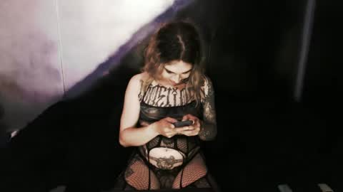 Nikki online show from February 7, 2:19 am