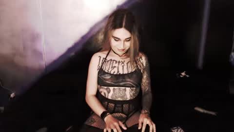 Nikki online show from February 1, 10:44 pm