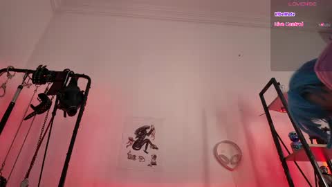 Lily Goddess online show from June 17, 6:07 am