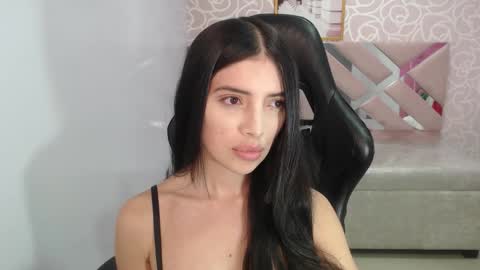 CINTIA ARAUJO online show from October 14, 4:04 am