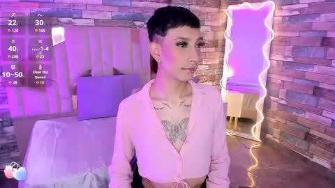 cyrus_tay online show from June 23, 12:44 pm