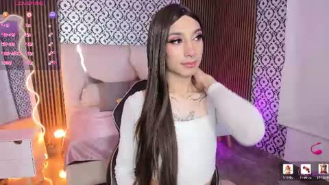 cyrus_tay online show from June 28, 3:24 am