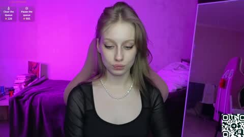 cyyberwhore online show from April 27, 12:52 am