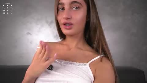 Isabella online show from July 22, 1:08 am