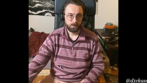 Snapshot of d1ckass chatting on December 22, 10:25 pm d1ckass online show from December 22, 10:25 pm