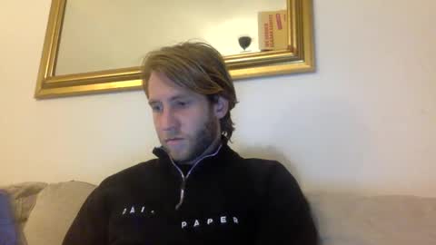 d3nnis_123 online show from February 12, 7:24 pm