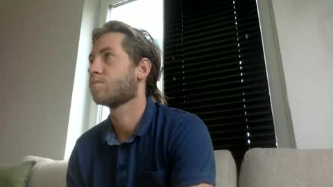 d3nnis_123 online show from October 7, 7:37 am