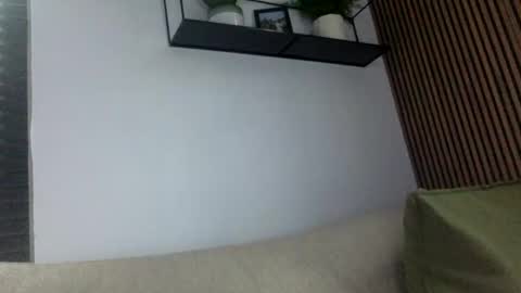 d3nnis_123 online show from October 29, 8:38 am