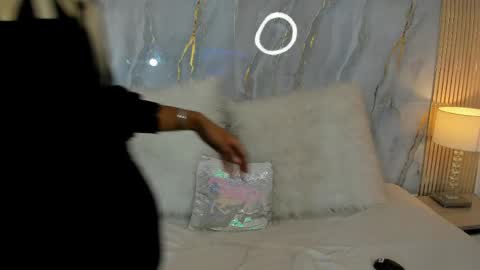 Darked online show from May 4, 1:17 pm